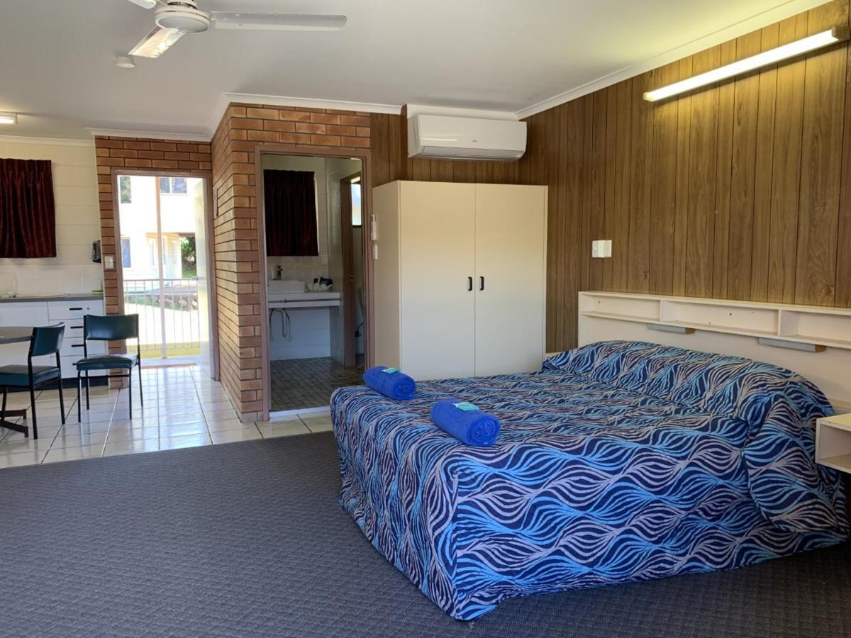 Sandpiper Motel Grasstree Beach Екстериор снимка